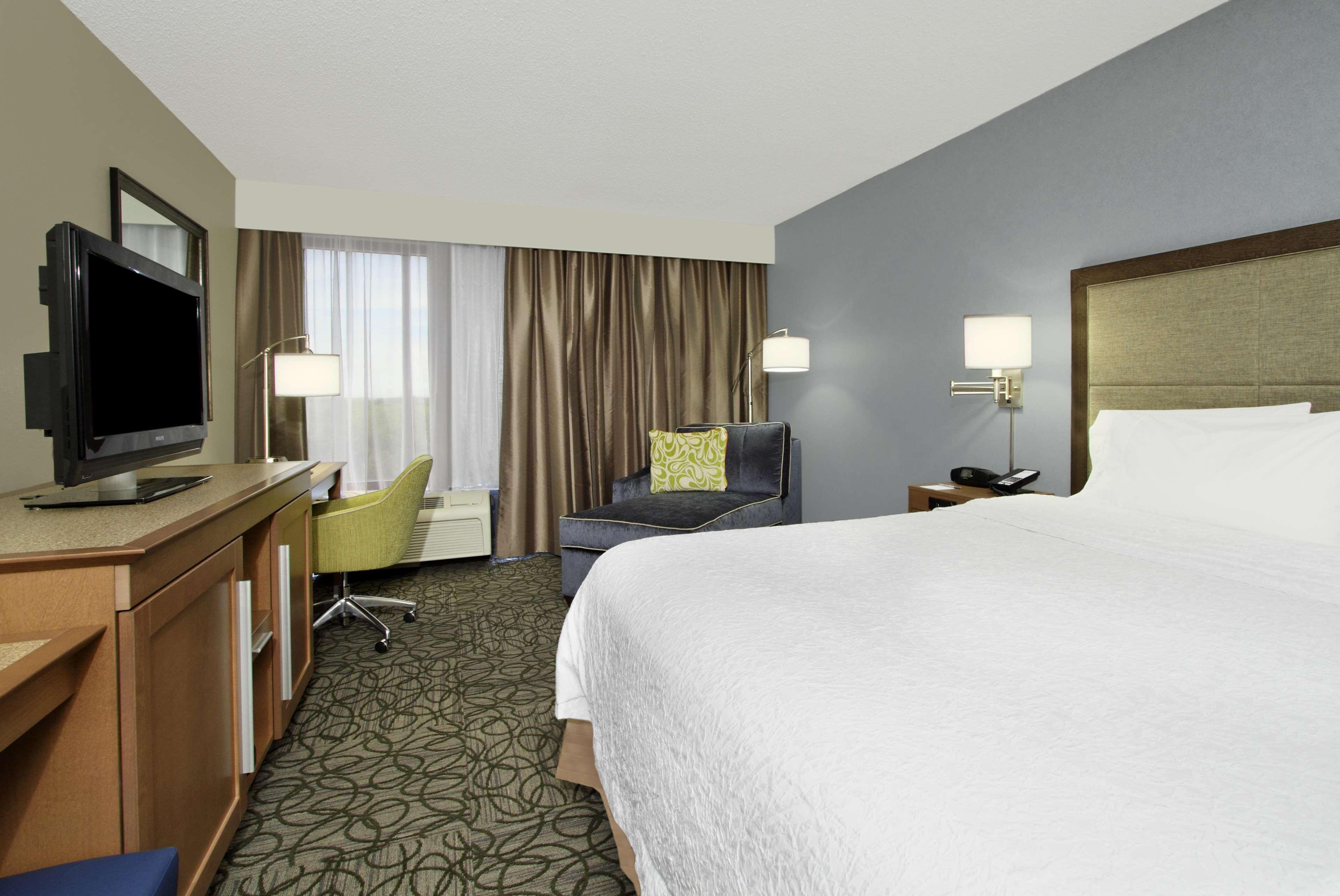 Hampton By Hilton Austin South - I-35 & Ben White Hotel Ngoại thất bức ảnh