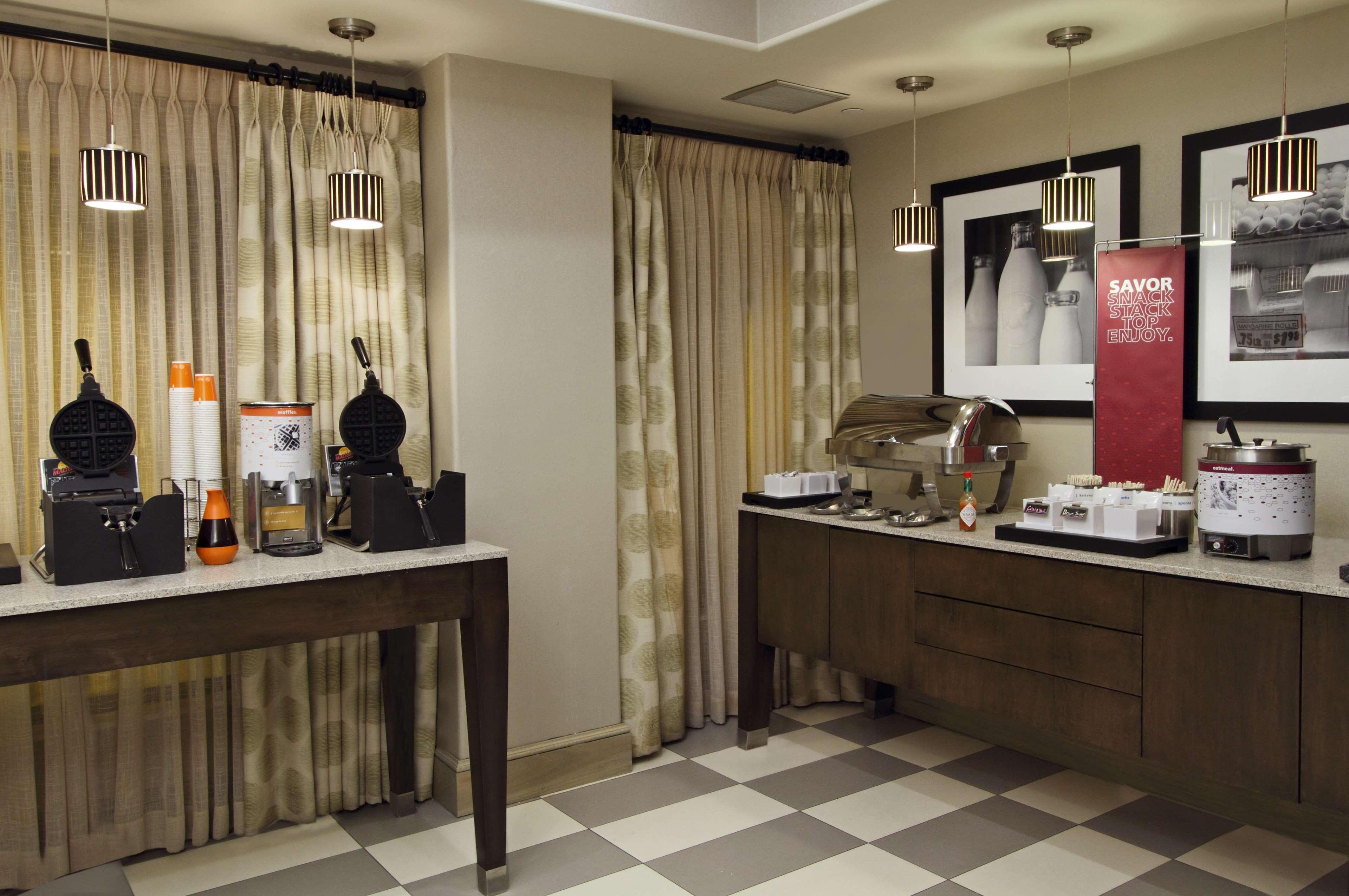 Hampton By Hilton Austin South - I-35 & Ben White Hotel Ngoại thất bức ảnh